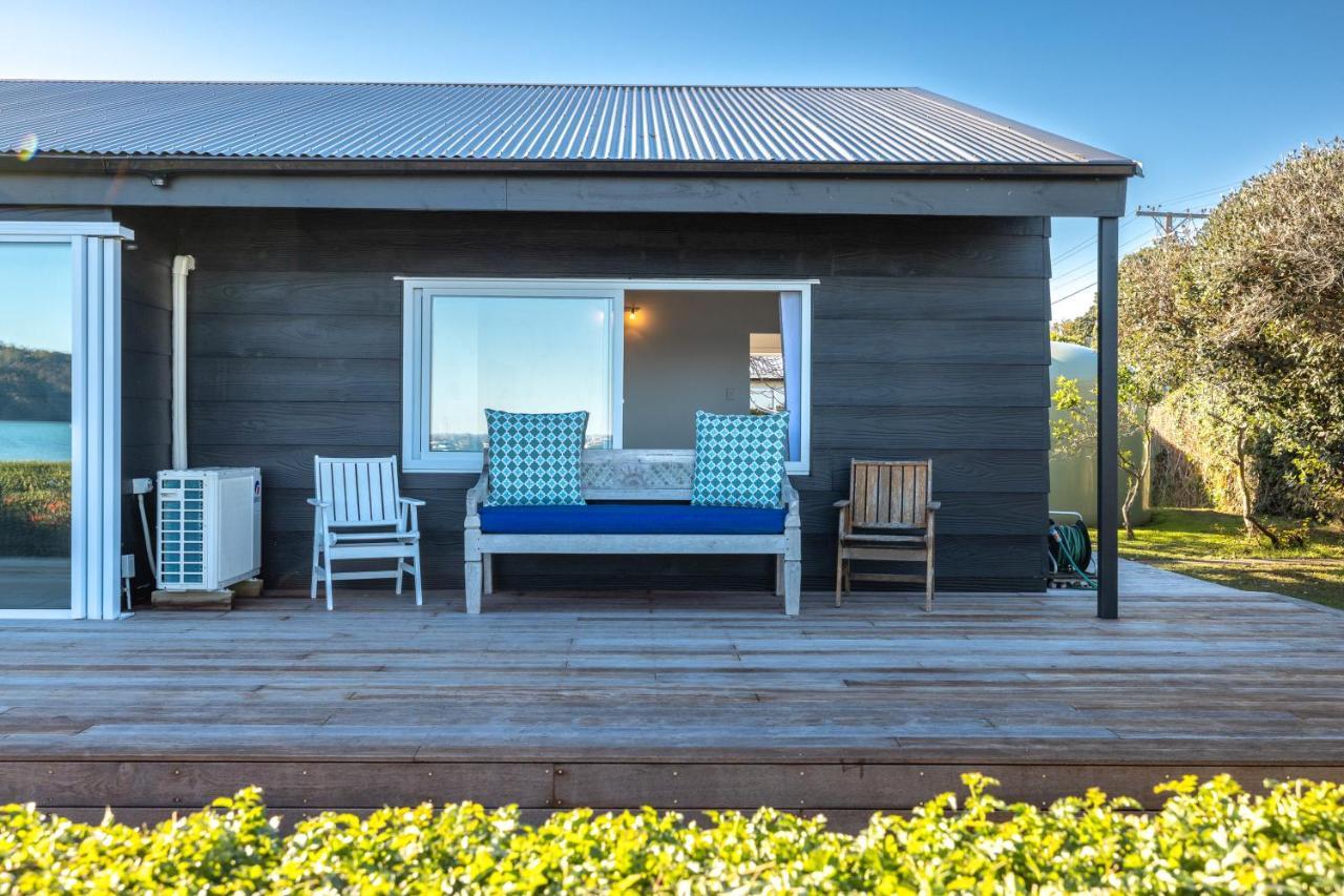 Driftwood Beach House With Spa Pool - Absolute Beachfront! Blackpool Exterior photo